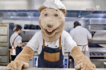 An Immersive Communal Dining Experience Hosted by Chef Bear