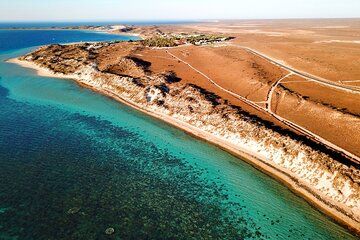 Private Shore Tour: Scenic Flight Over Ningaloo Reef & Transfer