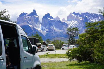 Excursion Torres del Paine Playa Grey and Milodon Cave