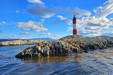Beagle Channel and Penguin Island Navigation