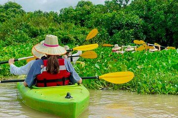 Chong Kneas Floating Village Rowing Boat Tour on Tonlé Sap Lake
