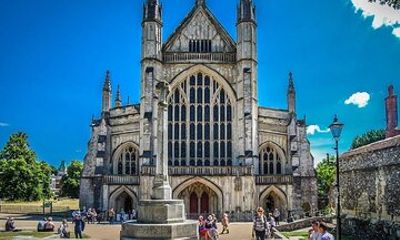 Private Tour of Stonehenge and Winchester