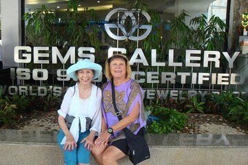 Gems Gallery Bangkok with Round Trip Hotel Transfers