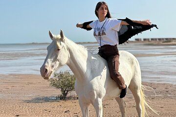 Horseback Riding in Hurghada Desert and Beach Tour with Swimming