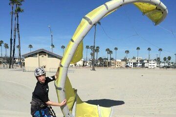 3‑Hour Beginner Kitesurfing Private Group Lesson (2–4 People)