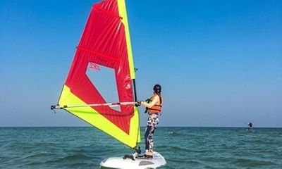 1 Hour Windsurf and SUP Surf Experience in Hua Hin