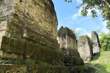 Private Tikal Day Tour from Flores All Inclusive