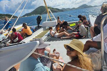 St.Kitts Snorkel ,Lunch & Open Bar Lounge (Unlimited Drinks )