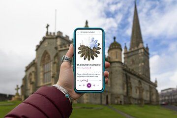 Derry Self Guide Walking Tour Experience