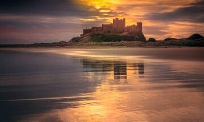Holy Island of Lindisfarne and Bamburgh Castle private tour
