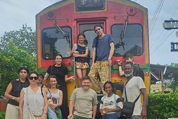 Private Maeklong Railway Market, Floating Market & Dragon Temple