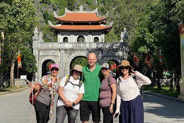 Hanoi: Luxury Ninh Binh Tour to Hoa Lu Capital & Tam Coc