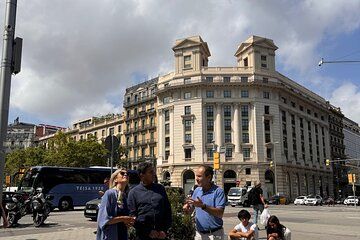 Barcelona Private Driver for 4 Hours