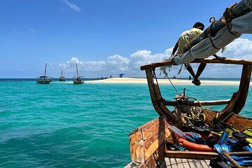 Safari Blue Experience Snorkeling and Seafood Feast in Zanzibar