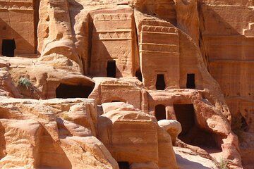 3 Days and 2 Nights Dana to Little Petra Trek