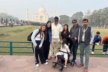 Taj Mahal: Express Entry Ticket For Sunrise Tour with Guide