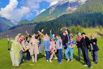 Pahalgam Day Tour Saffron and Apple Farm from Srinagar Kashmir