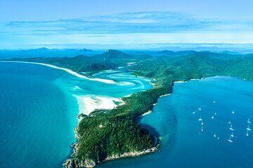 Waterfalls & Rainforest: Airlie Beach Private Shore Tour 4 Hours
