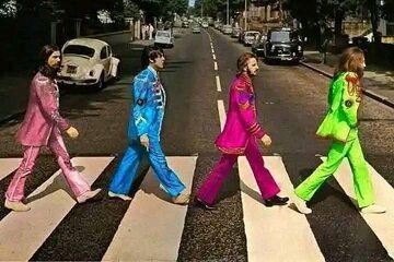 Beatles City Taxi Tours (2 hour duration)