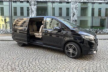 Private One Way Transfer from Zurich Airport to Solden