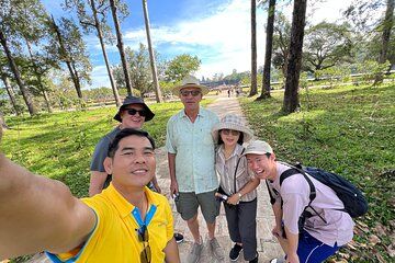 Private Tour from Angkor Temples Kampong Phluk Sunset