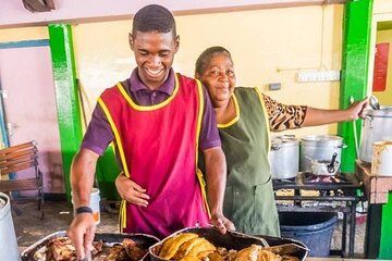 Food Tasting with sightseeing from Otrobanda and Punda