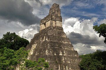 Aventura en Parque Nacional Tikal de un día vía aérea