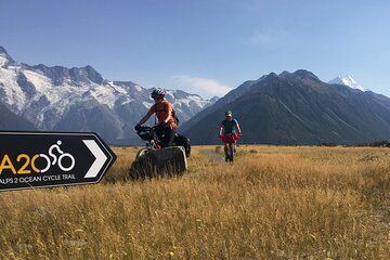 Alps To Ocean Bike Transfer and Tasman Glacier Explorer flight