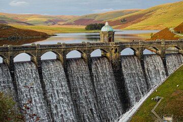 Explore South Wales: 3-Night Castles, Coast & Waterfalls
