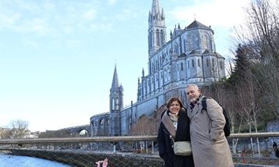 Experience Lourdes with a private Tour and Convenient Transport