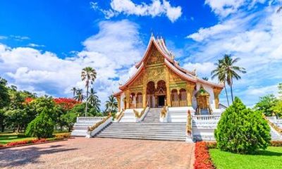 Discover Luang Prabang Heritage City Tour and Kuang Si Waterfalls