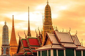 Bangkok Grand Palace Emerald Buddha WatPho WatArun Guide Transfer