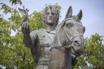 Private Vergina and Pella Tour - Ancient Madedon