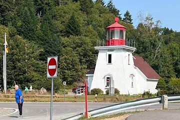 Breathtaking Bay of Fundy Adventure Private Tour