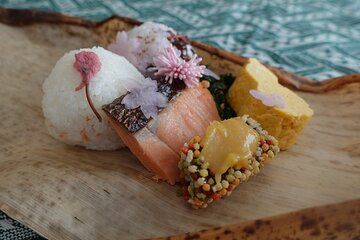 Private Kyoto Bento Making Picnic and Casual Matcha Experience