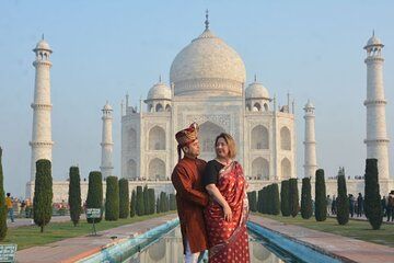 Private Guided Taj Mahal Sunrise Tour By Car from Delhi