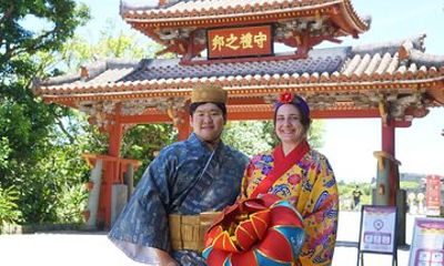 Private Okinawa Photo Tour Explore Shuri and Naha
