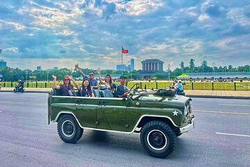 Authentic Hanoi Food and Culture Jeep Tour