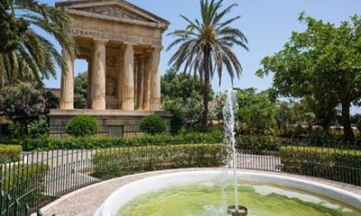 Discover Malta in One Day Scenic Sightseeing Ride