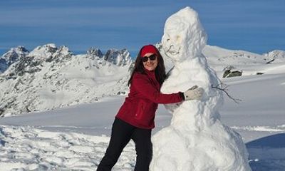 PRIVATE snowshoeing excursion to viewpoint