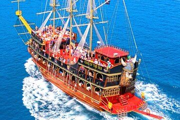 Alanya Luxury Pirate Boat Tour Swim Snorkel and Enjoy Lunch