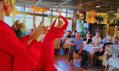 Flamenco Show & Dinner in Fuengirola/Mijas - Tipi Tapa Restaurant