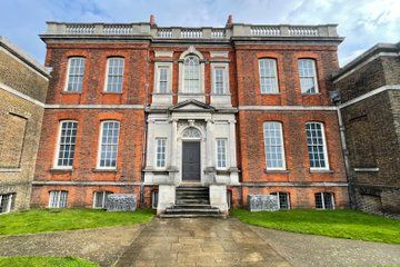 Bridgerton London Walking Tour in Greenwich