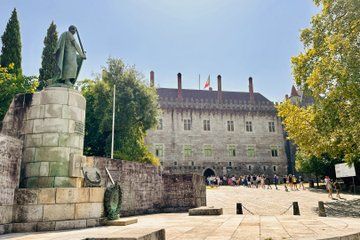Full Day Medieval Castles Tour in Portugal with All included