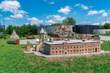 Batumi Gardens, Miniature Park, & Castle Tour