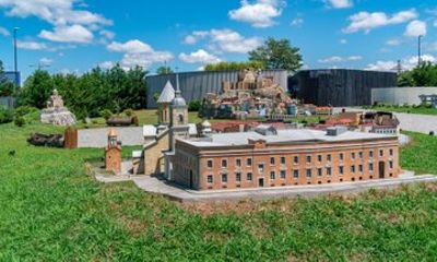 Batumi Gardens, Miniature Park, & Castle Tour