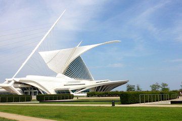 Chicago-Milwaukee Small Group Tour