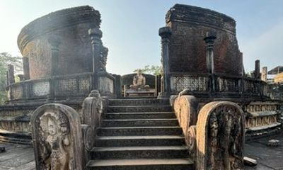 Polonnaruwa Ancient City Private Day Tour from Sigiriya