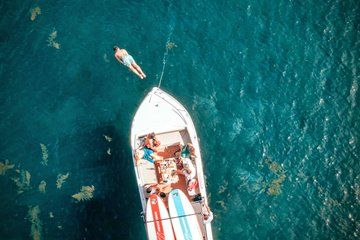 Essencial Boat Tour with SUP and Snorkeling Sesimbra