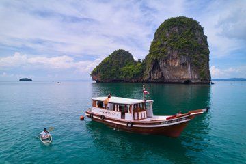 Krabi Private Sunset Cruise on a Luxury Big Boat
